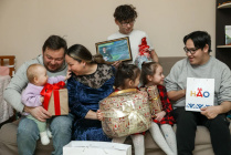 ​Жители НАО могут поддержать семью Апициных на Всероссийском конкурсе